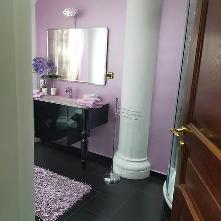 Oda ve Kahvaltı Fontana Saia 4*