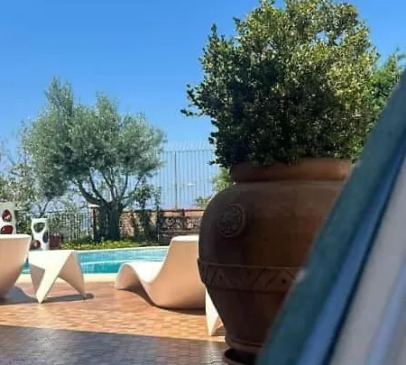 Fontana Saia 4*
