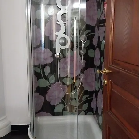 Oda ve Kahvaltı Fontana Saia 4*